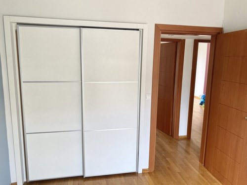 Εντοιχισμένη ντουλάπα